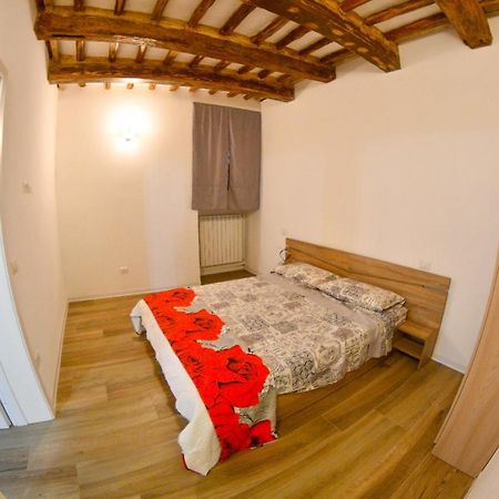 Апартаменты A Casa Di Silvia Фолиньо Экстерьер фото
